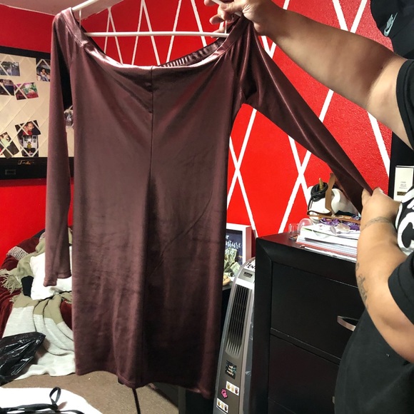 Dress - Picture 4 of 4